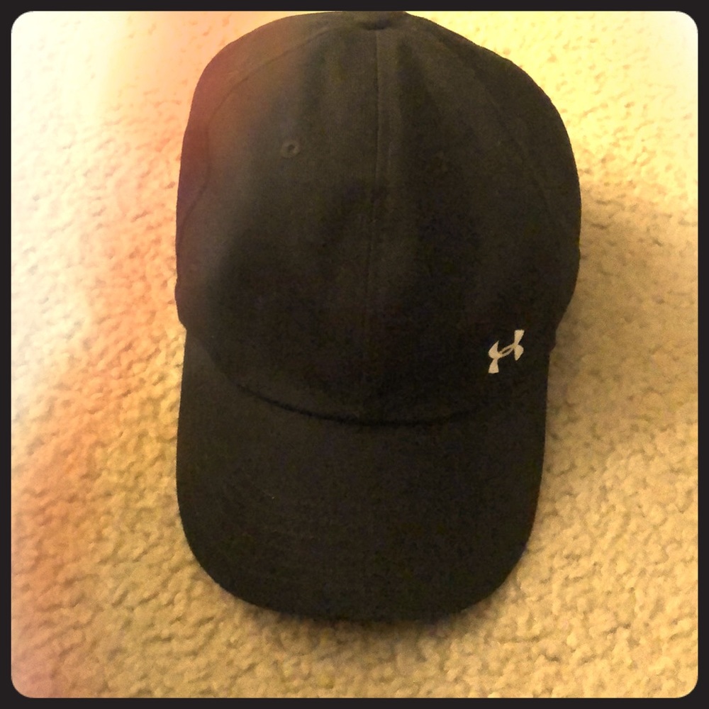Under Armour athletic women’s hat